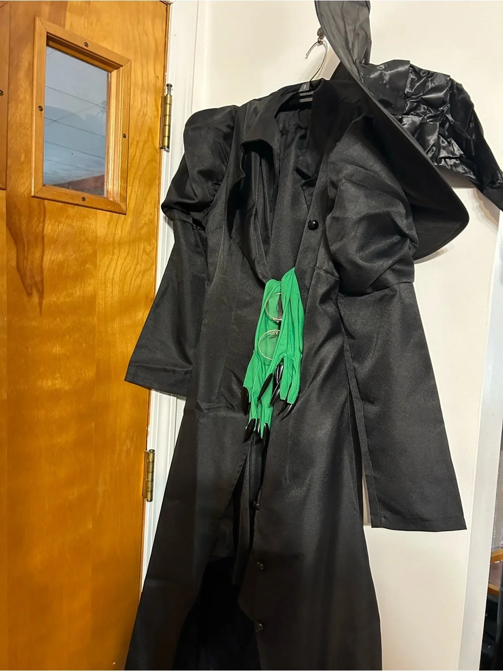 Elphaba Costume Kids Black Coat and skirt Costume w/ Green gloves, glasses, hat
